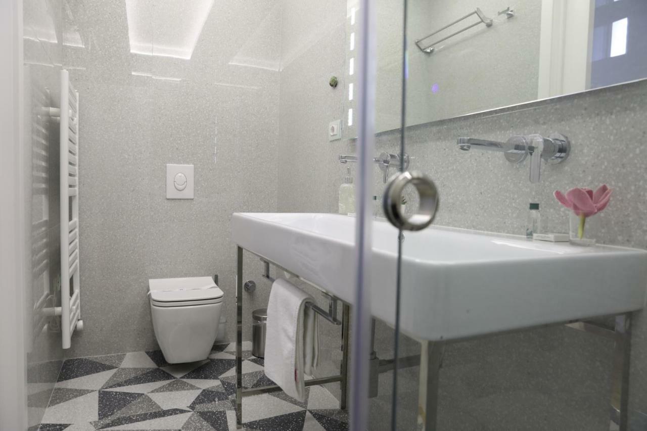 Tiranatop Suites 3 1000 Ft2 ภายนอก รูปภาพ