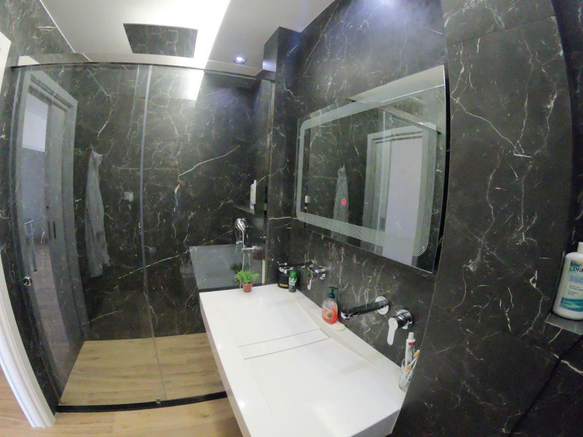 Tiranatop Suites 3 1000 Ft2 ภายนอก รูปภาพ